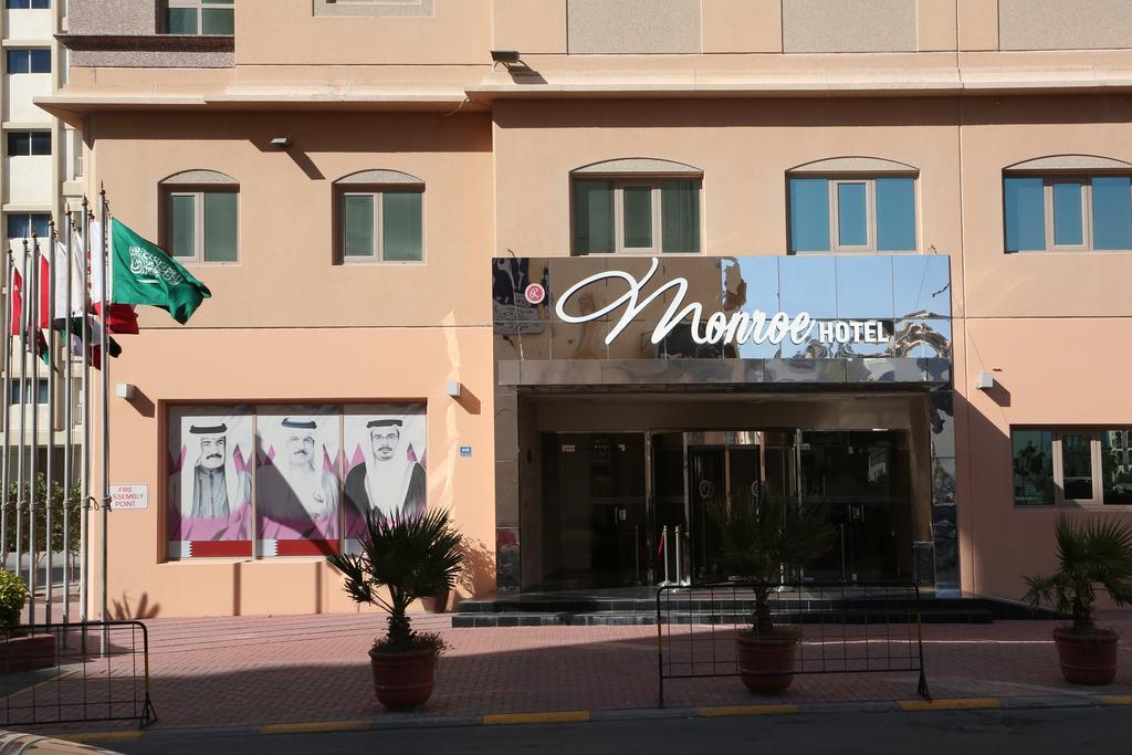 Monroe Hotel & Suites Manama Exterior photo